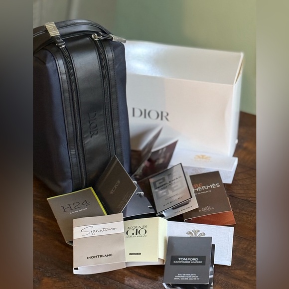Dior Black Double Compartment Toiletry Travel Bag w/ 10 Luxury Sample Fragances - Picture 1 of 4